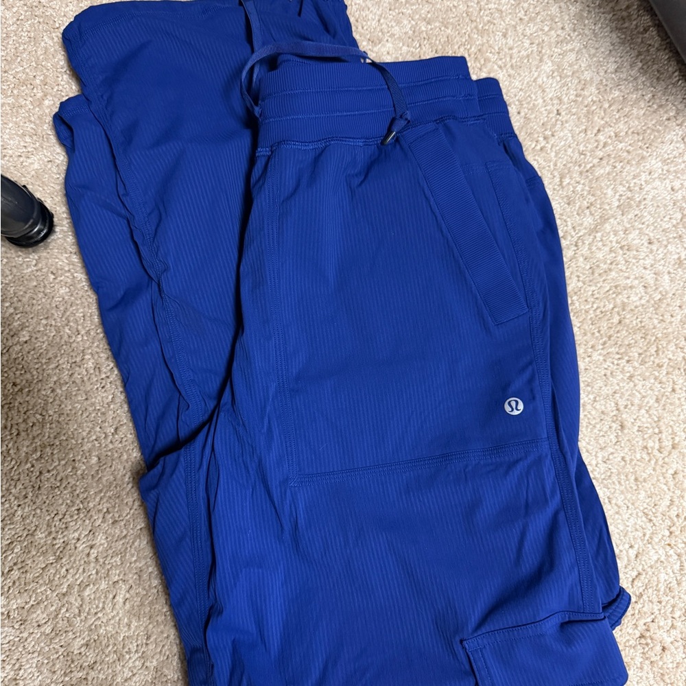lululemon athletica Royal Blue Cargo Track Pants Medium - Picture 3 of 3